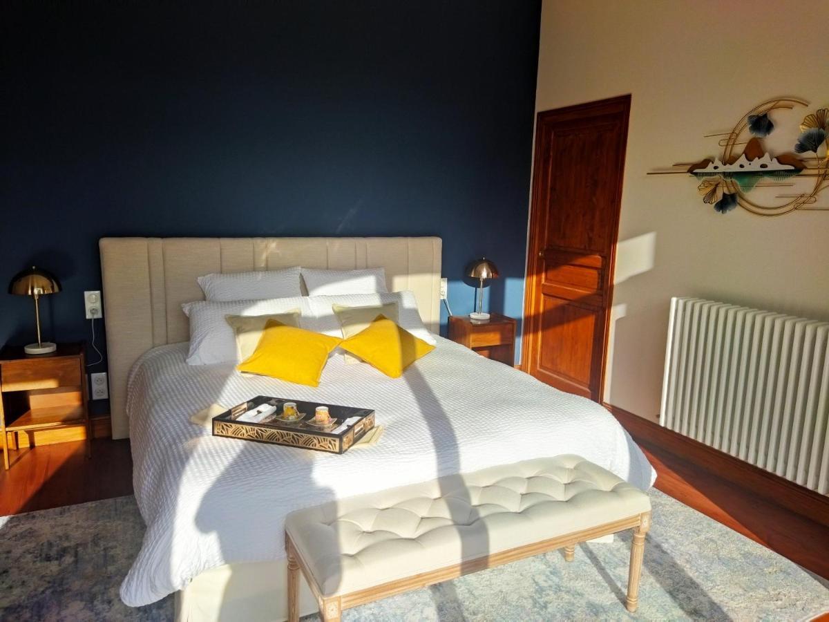 Domaine De La Tisnere Bed & Breakfast Gelos Екстериор снимка