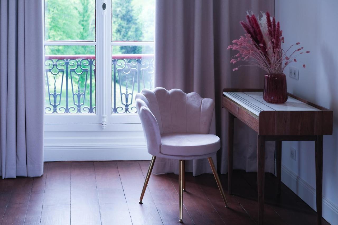 Domaine De La Tisnere Bed & Breakfast Gelos Екстериор снимка