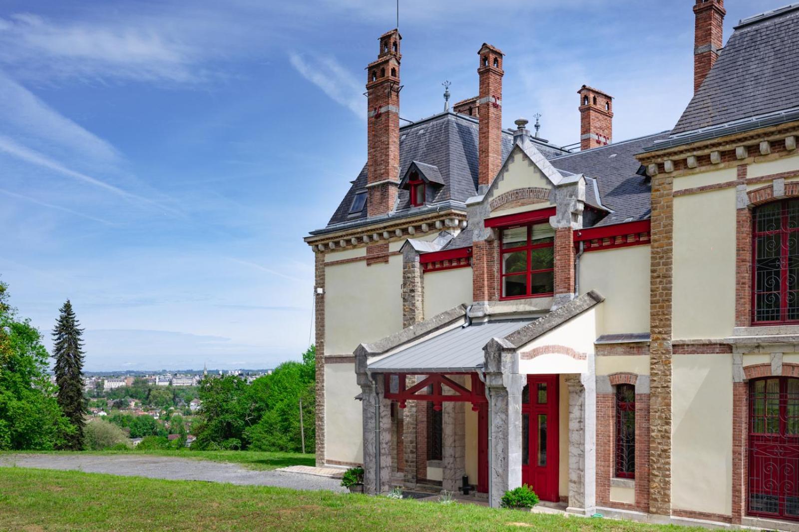 Domaine De La Tisnere Bed & Breakfast Gelos Екстериор снимка